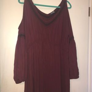 Cut out shoulder long sleeve maxi dress